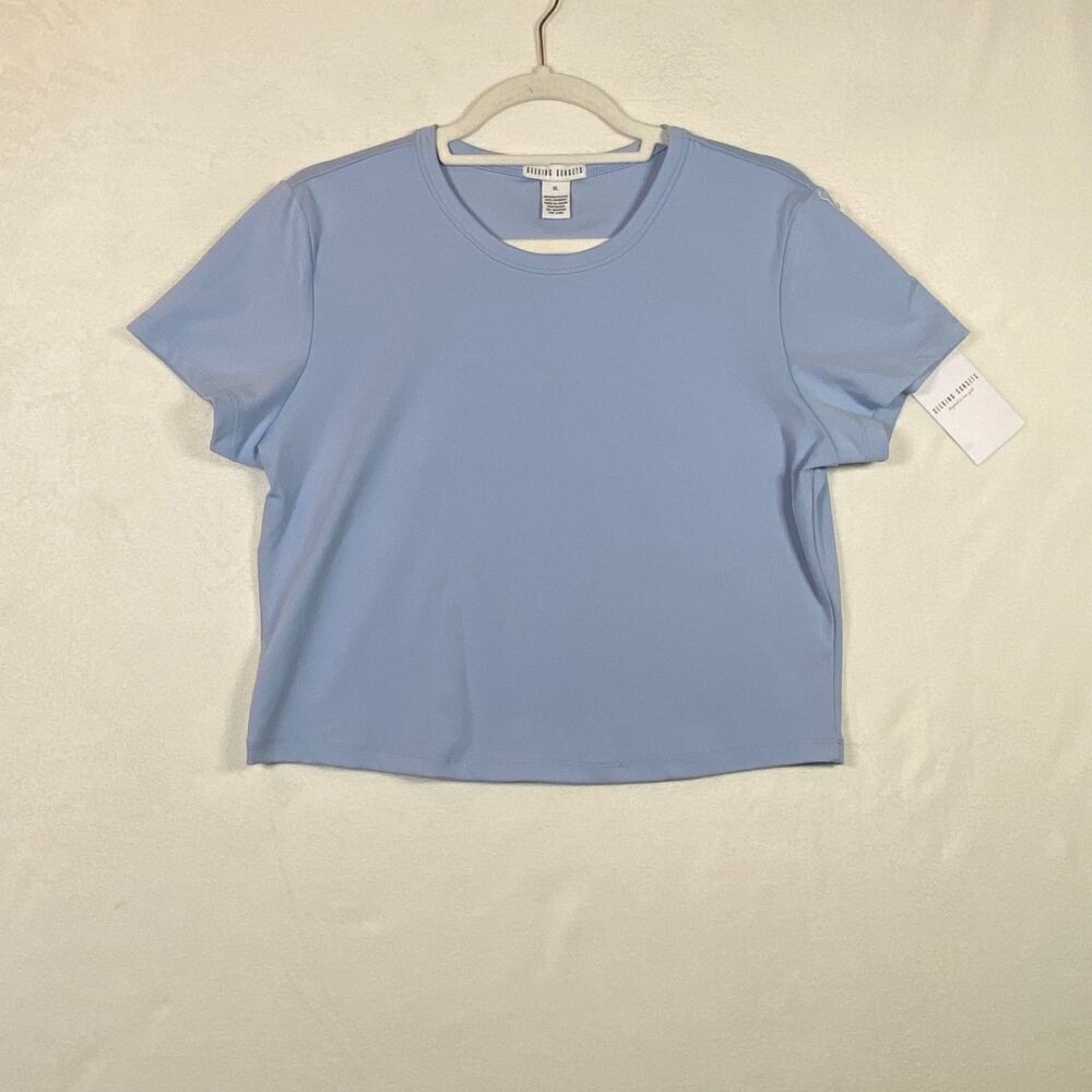Seeking Sunsets Light Blue Stretch Top – Size XL – New With Tags
